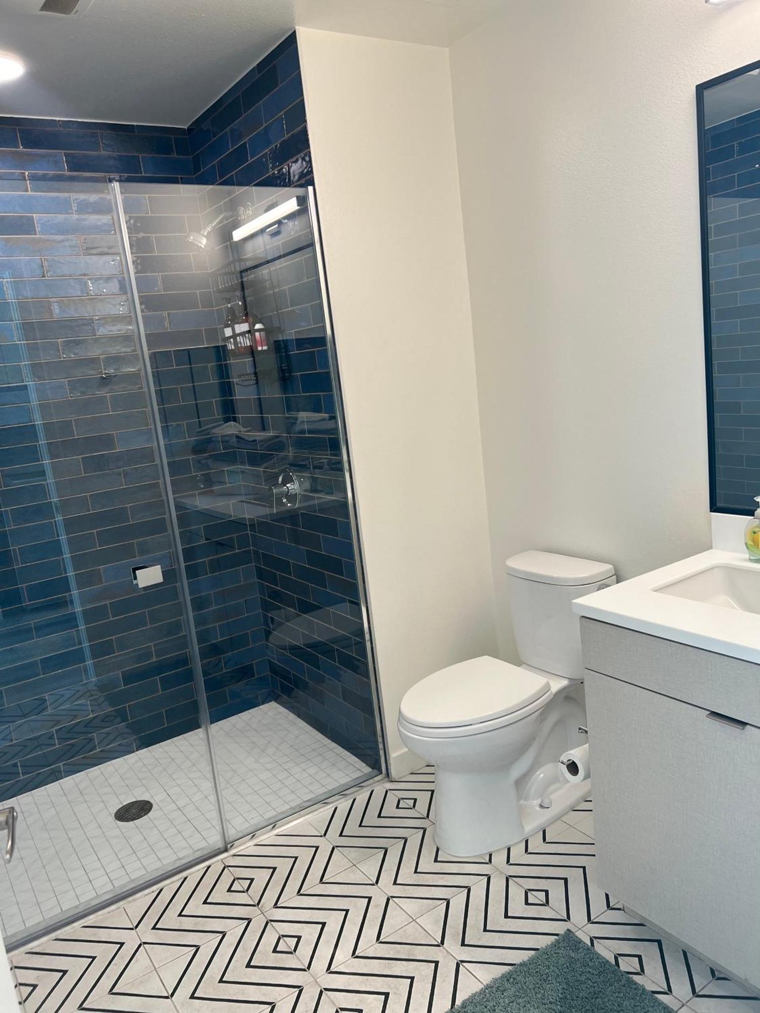 Modern Hollywood Walk Of Fame Apts- Free Parking, 360 Rooftop, Pool, Gym- Centrally Located Apartamento Los Ángeles